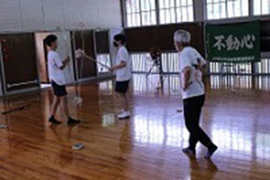 ディスカバークラブ