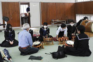 ディスカバークラブ