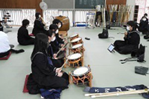 ディスカバークラブ